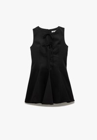 Schwarz ärmelloses Kleid mit einem ausgestellten Rock, ausgestattet mit einem Frontbanddetail und einem verdeckten Reißverschluss auf der Rückseite. Hergestellt aus glattem Stoff.