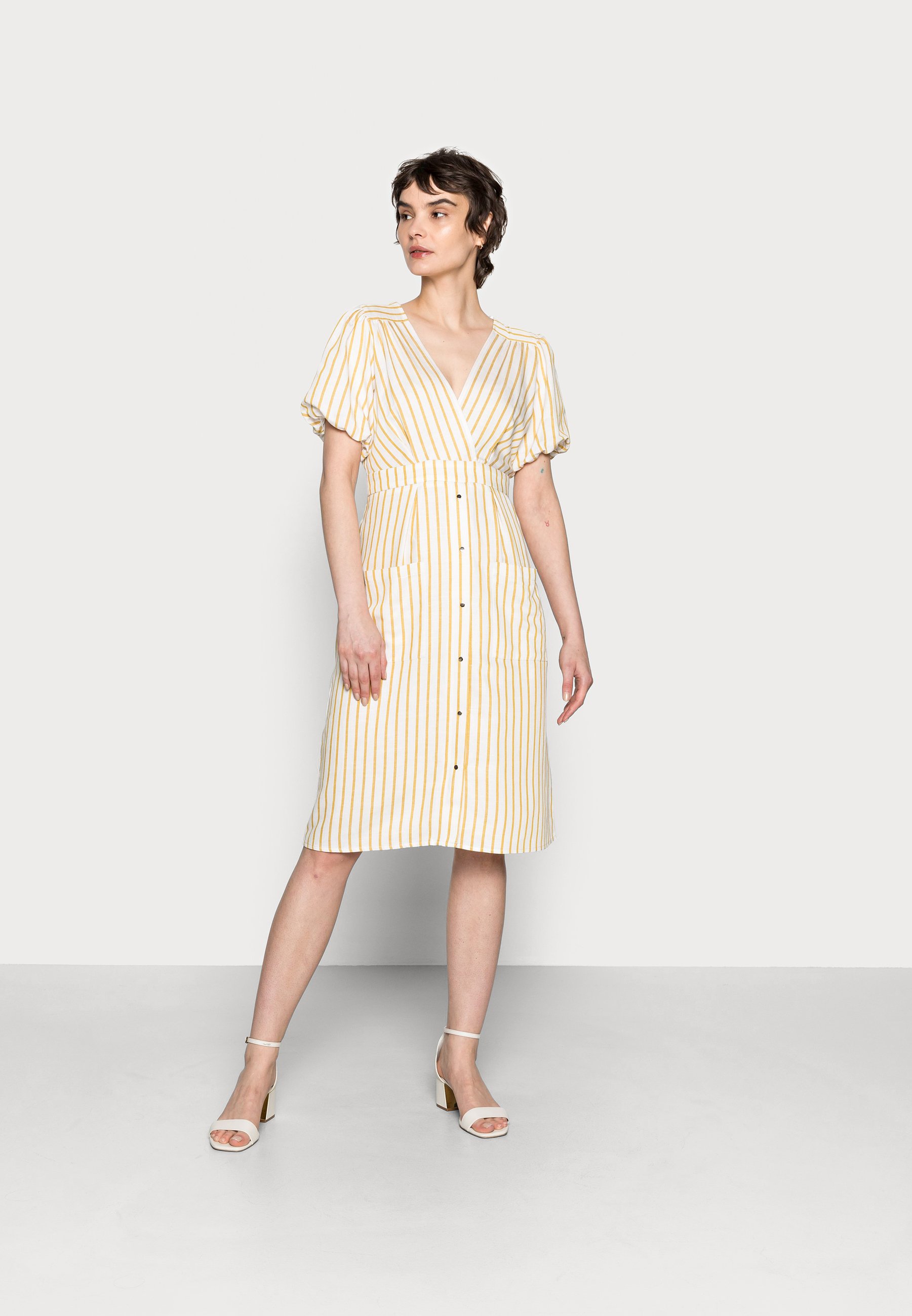 robe naf naf moutarde