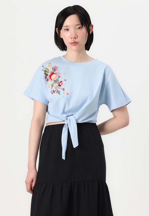 YASFABIAN KNOT TEE - Print T-shirt - clear sky4