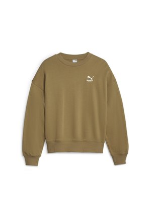 Bluza Puma w kolorze oliwkowej zieleni z długimi rękawami, okrągłym dekoltem, ściągaczami na mankietach oraz białym logo Puma na lewej piersi.