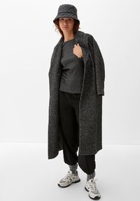 QS Longsleeve - schwarz