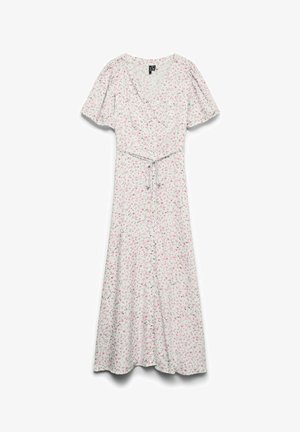 Robe midi blanche avec motif floral rose, manches courtes volantées, encolure en V, boutons à l'avant et ceinture nouée à la taille.