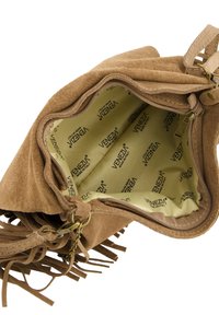 Bruine suede handtas met franjes, ritssluiting en gevoerde binnenkant met het patroon "Venezia Made in Italy" in olijfgroen.
