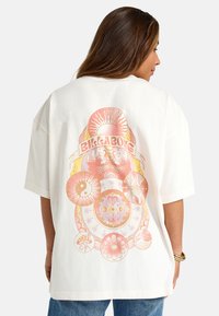 SURF MANDALA SHORT SLEEVE  - Camiseta estampada - salt crystal