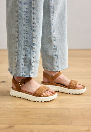 XAND - Sandaler - cognac