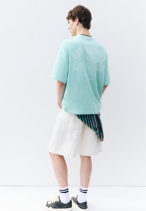 PULL&BEAR, BOXY STWD - T-SHIRT - Print T-shirt - turquoise