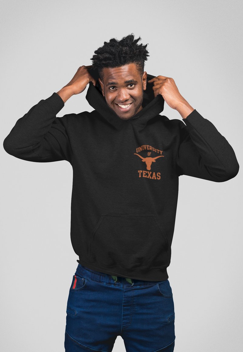 Felpa nera con "University of Texas" e logo del longhorn in arancione. Dotata di tasca a scomparsa frontale e cappuccio con cordini.