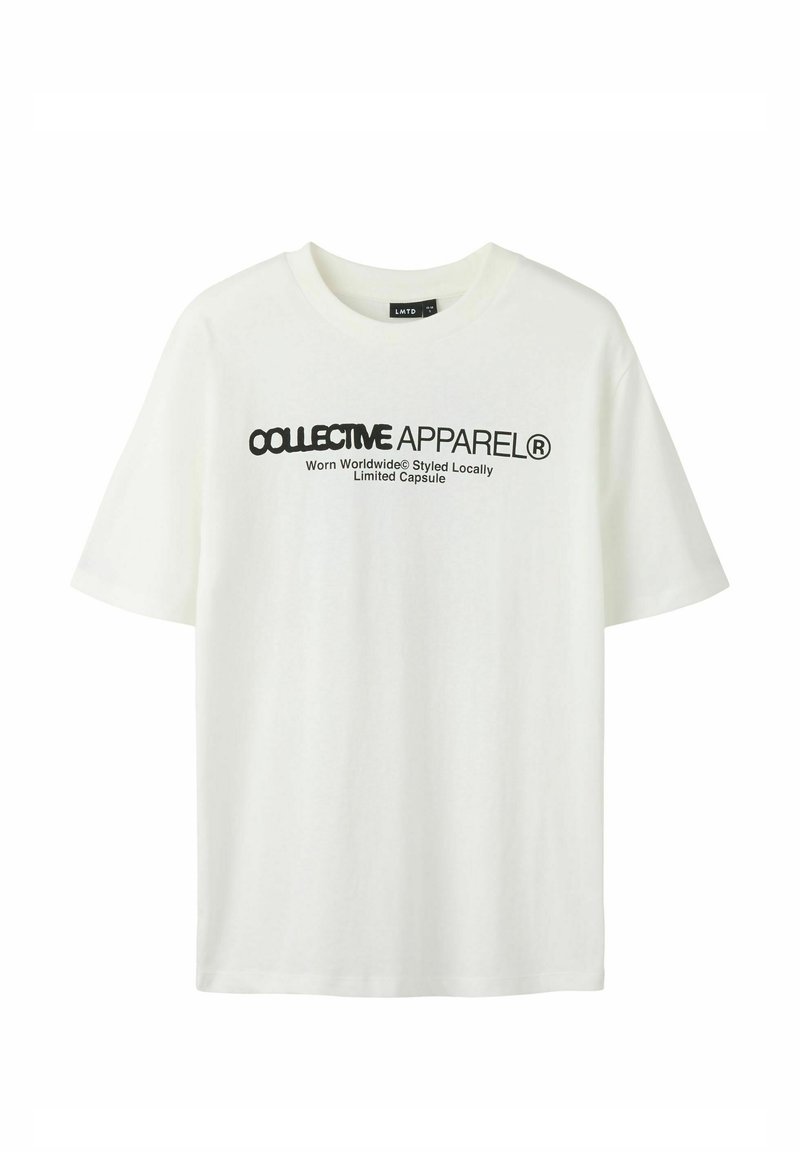 Hvit bomulls-T-skjorte med rund hals, korte ermer og svart skjermtrykt tekst. Inneholder en tydelig "COLLECTIVE APPAREL"-tekst.