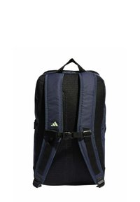 Zaino in tessuto blu navy con dettagli in rete nera. Presenta spallacci imbottiti, una maniglia superiore e una fibbia frontale per la stabilità.