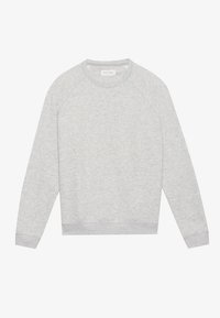 Sudadera de cuello redondo de manga larga en gris claro, con puños y dobladillo acanalados, dispuesta plana sobre un fondo blanco.