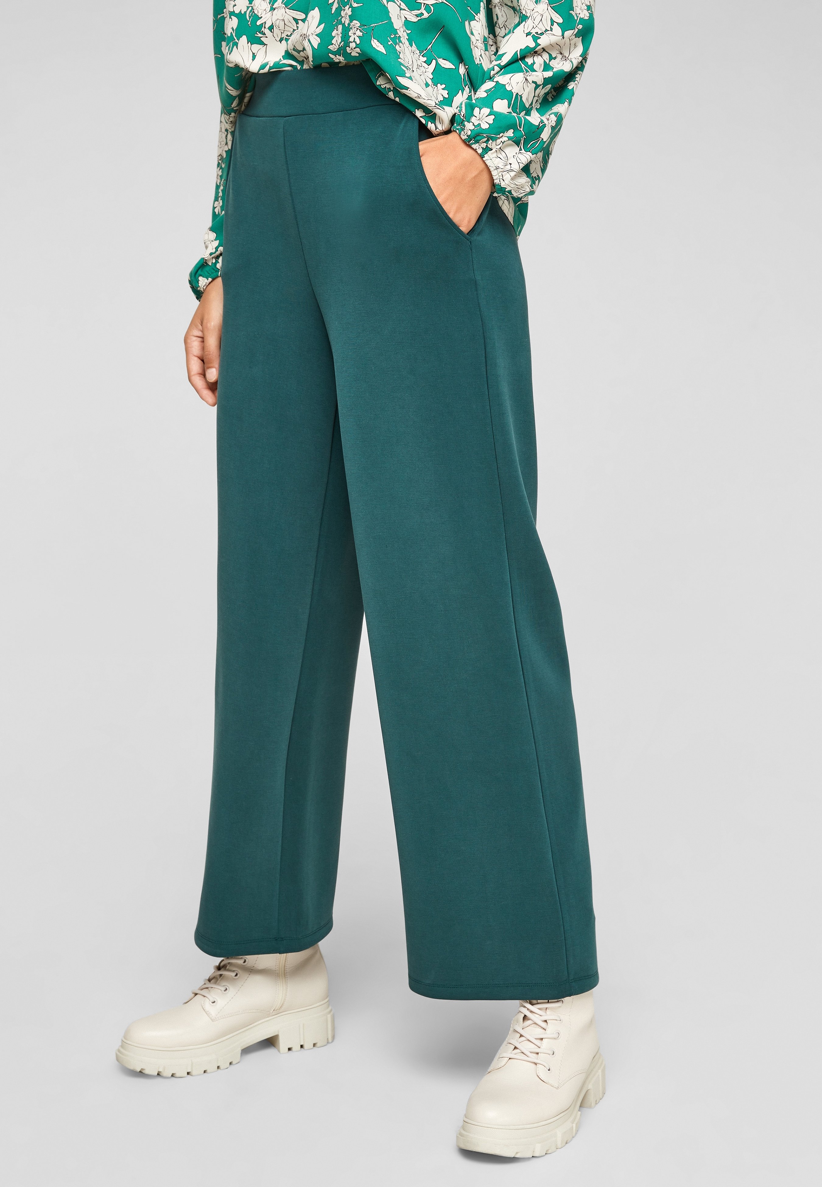 s.Oliver Trousers - forest green/dark 