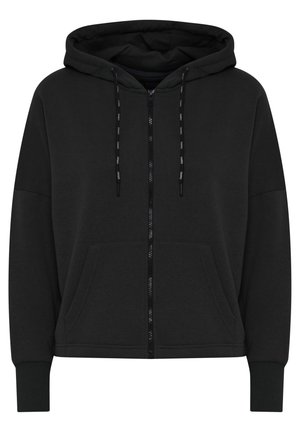 Černá zipová mikina vyrobená z měkké tkaniny, která má přední kapsu, šňůrky a žebrované manžety. Hladká textura s uvolněným střihem.