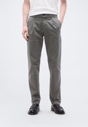 PLEATED - Chino stiliaus kelnės - open grey