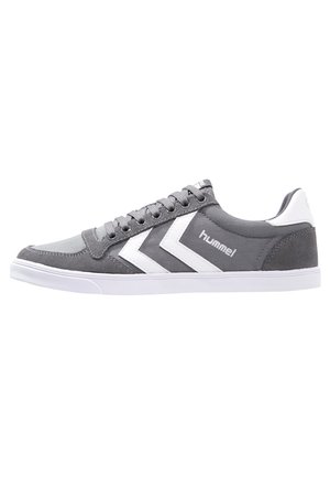 HUMMEL SLIMMER STADIL LOW - Baskets basses - castle rock/white