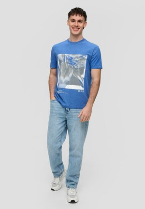 QS MIT FRONT - Print T-shirt - royalblau
