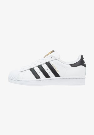 adidas Originals SUPERSTAR - Sneakers basse - white/core black