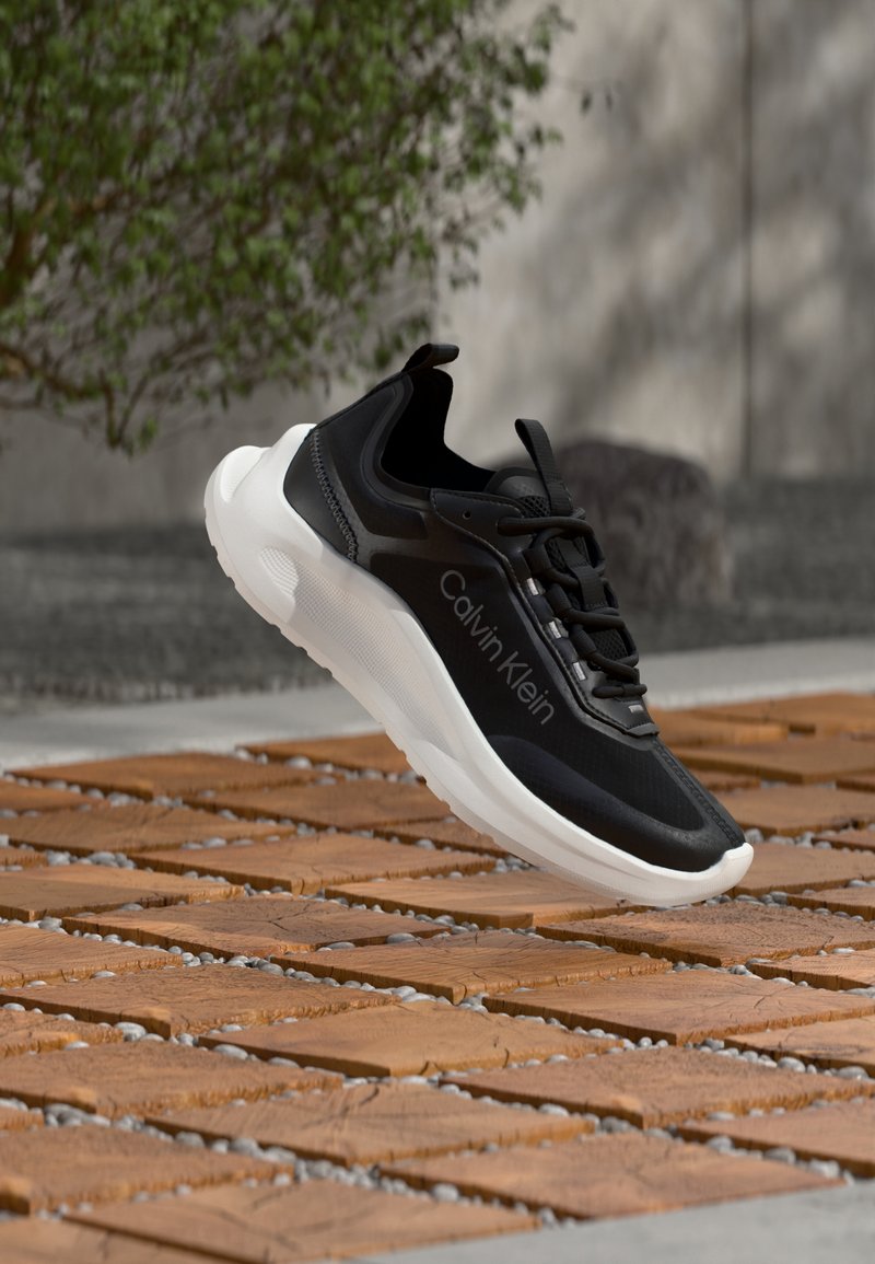 Calvin Klein LIGHT RUN - Trainers - black/bright white/black - Zalando ...