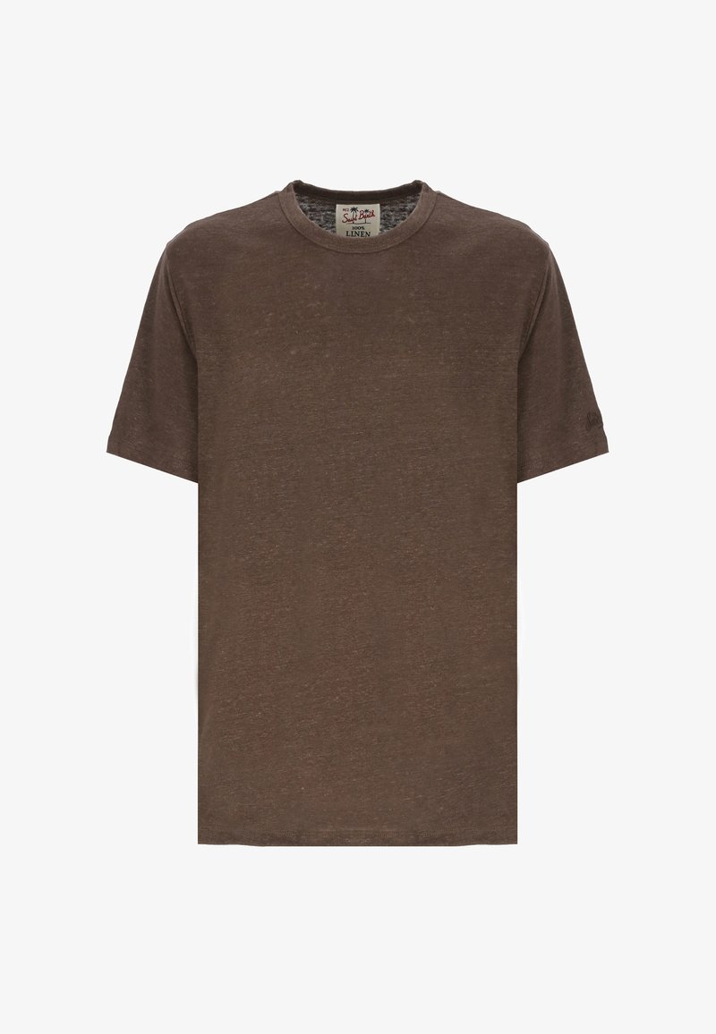 T-shirt in lino marrone con scollo rotondo e maniche corte; presenta una texture sottile e un'etichetta sul collo che indica il materiale.
