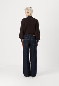 Gina Tricot LOW WIDE - Široke kavbojke - rinse