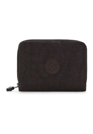 Schwarze Stoffgeldbörse mit strukturiertem Finish, Reißverschluss und einem runden embossed Logo an der Vorderseite. Kompakte rechteckige Form.