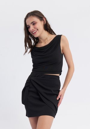 Even&Odd Top - black