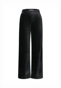 Schwarze Corduroy-Hosen mit weitem Bein und vertikalen Rippungen, ausgestattet mit einem flachen Bund und zwei Knopf-Akzenten an der Vorderseite.
