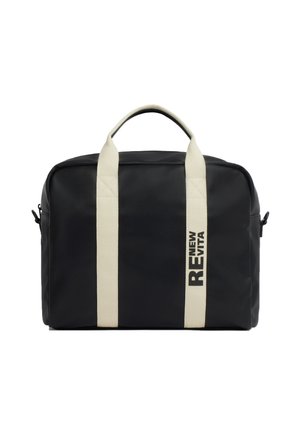 Borsa rettangolare nera con manici verticali color crema, una tracolla con il testo "RENEW VITA" in nero e una maniglia superiore per il trasporto.
