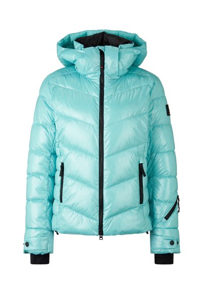 Lichtblauwe donsjas met capuchon, voorzien van een ritssluiting aan de voorkant, chevronpatroon, elastische manchetten en zijzakken met zwarte ritsen.