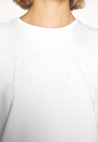 Emporio Armani Triko s potiskem - white