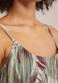 WE Fashion Pajac - green