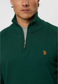 U.S. Polo Assn. BRISON HALF ZIP - Džemperis - rain forest