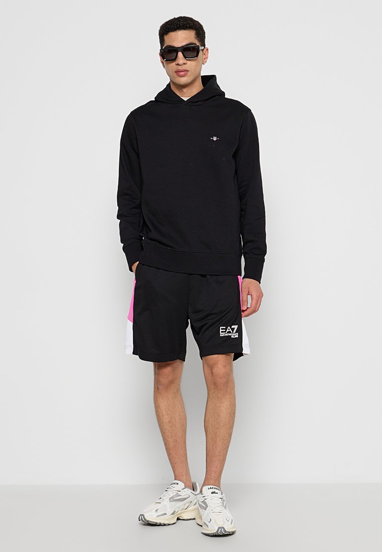 Kapuzenpullover