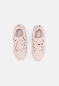 Fila STRADA KIDS TEENS - Sapatilhas - blushing bride