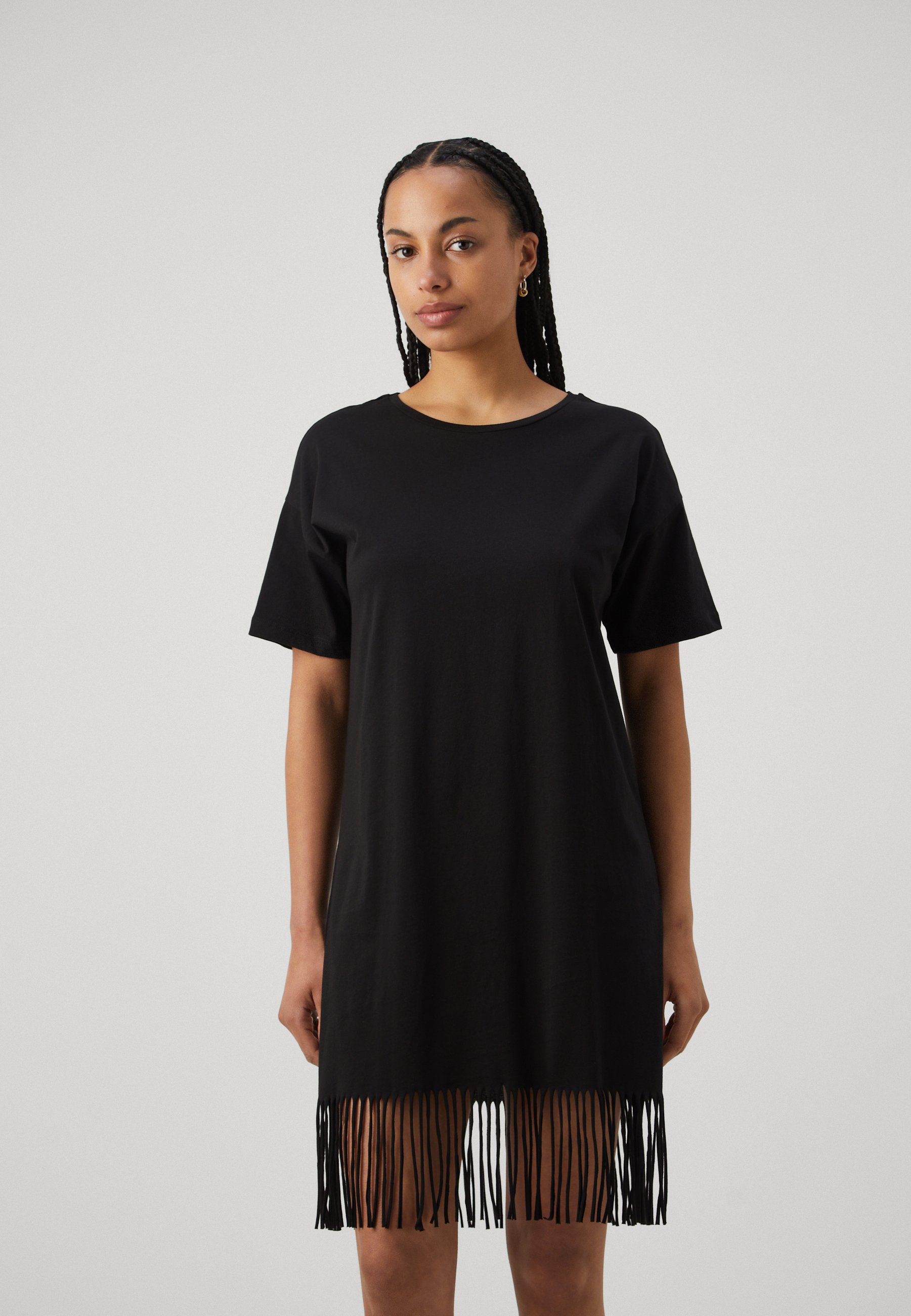 Tassel Hem Tassel T Shirt Dress Noisy May NMKEYLA FRINGE O NECK T SHIRT  DRESS Jersey Dress Black