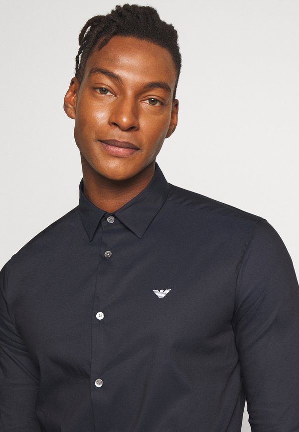 EXCLUSIVE CONTRAST LOGO - Shirt4