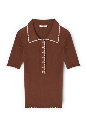Brązowy prążkowany krótki sweter z kołnierzykiem, z przodu zapinany na guziki, z białą falbanką na kołnierzu, listwie z guzikami, rękawach i dolnym brzegu.