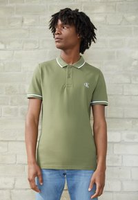Calvin Klein Jeans TIPPING SLIM - Polo - burnt olive