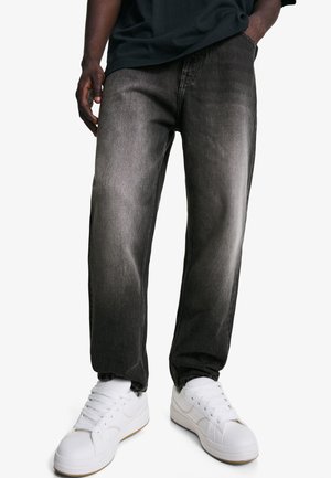 Bershka Tapered Fit - Traperice opuštenog kroja - black