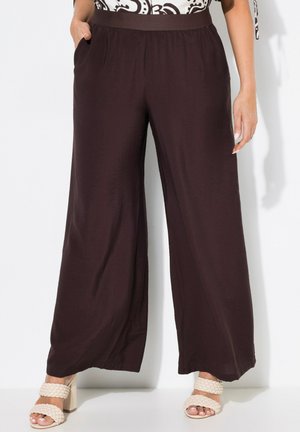 TEXTURED ELASTIC WAIST - Broek - mahogany