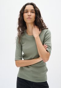 InWear Paprasti marškinėliai - agave green