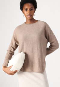 Davida Cashmere CURVED SWEATER - Pullover - mink