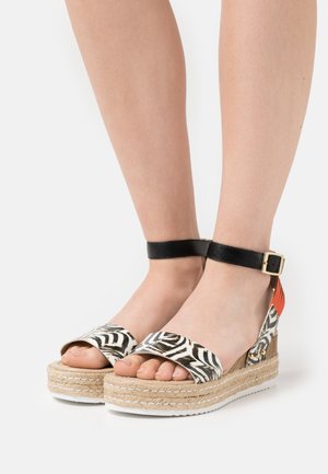PATINA OBA - Sandali con plateau - noir/blanc