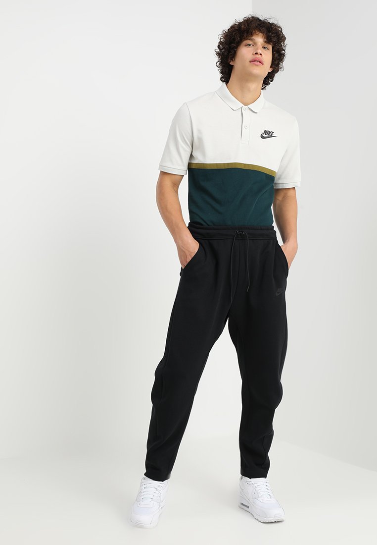 Nike Sportswear PANT - Trainingsbroek - black/black/zwart - Zalando.nl