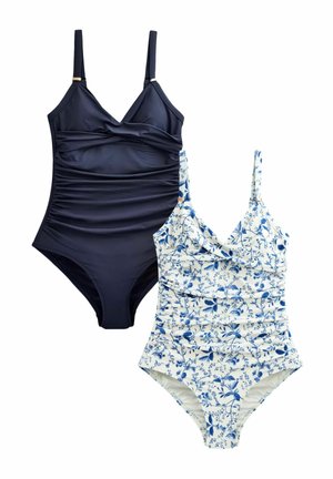 Două costume de baie întregi, unul albastru marin uni și unul alb cu imprimeu floral albastru, ambele cu detalii drapate și bretele reglabile.
