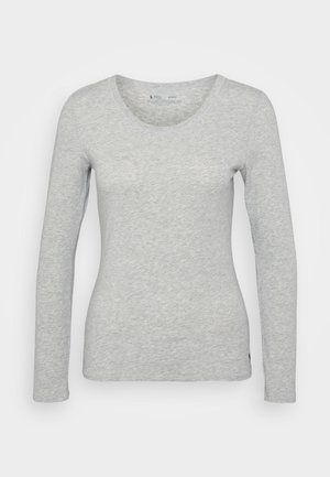 Langärmliges graues T-Shirt aus weichem Stoff mit Rundhalsausschnitt und taillierter Form. Minimalistisches Design ohne Muster oder Akzente.