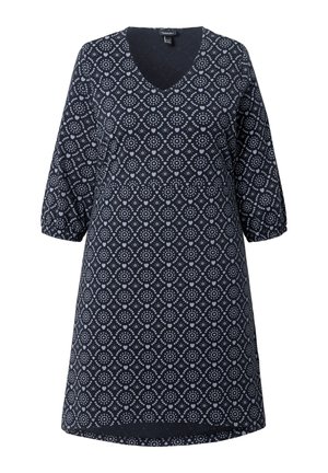 Abito blu navy con scollo a V, maniche a sbuffo a tre quarti e un motivo circolare con accenti azzurri.
