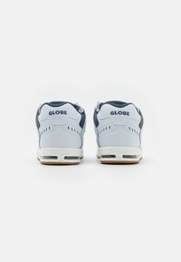 Globe SABRE - Trainers - white/blue