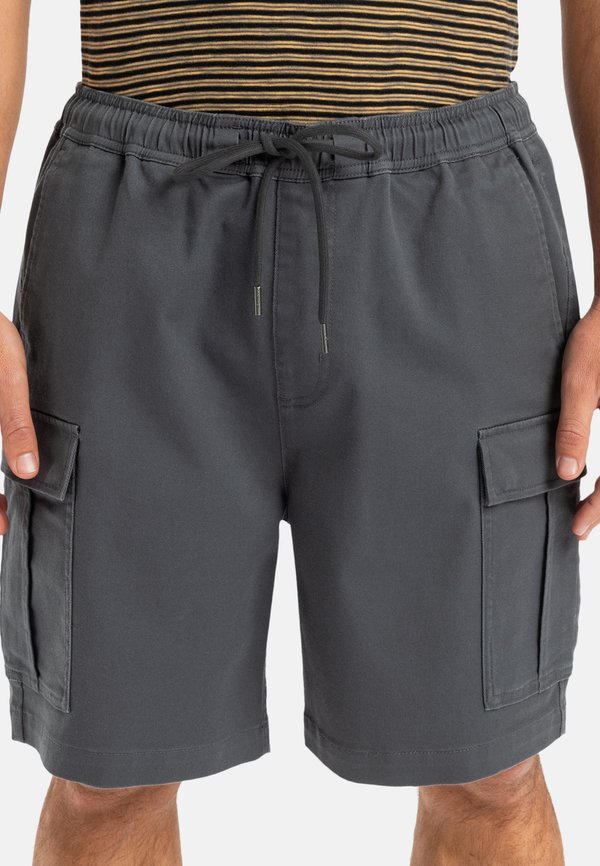 TAXER  - Shorts - kzm4