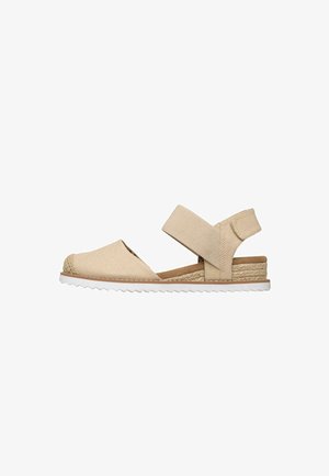 Skechers, Bailarinas con hebilla - beige