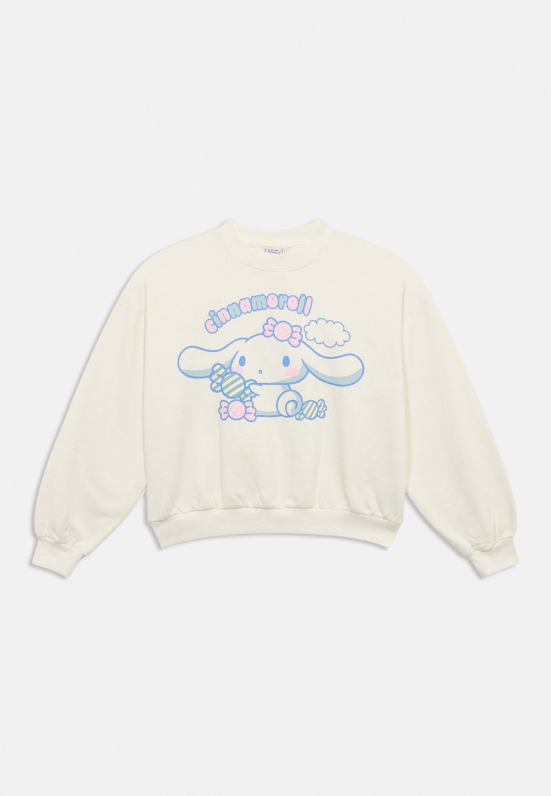 Cream long-sleeve sweatshirt featuring a pastel blue and pink Cinnamoroll character holding candy with the text "cinnamoroll" above.